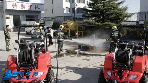 老城区消防还需依靠小巧的细水雾消防摩托车